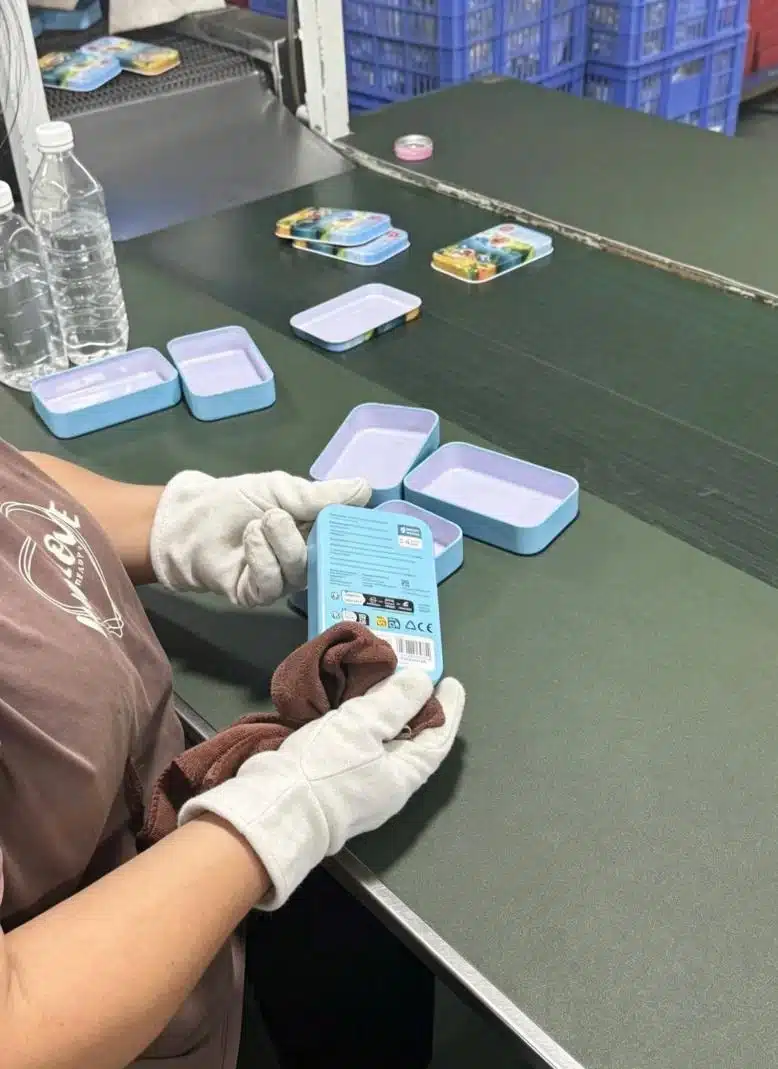 Handling printed tin components on the production line